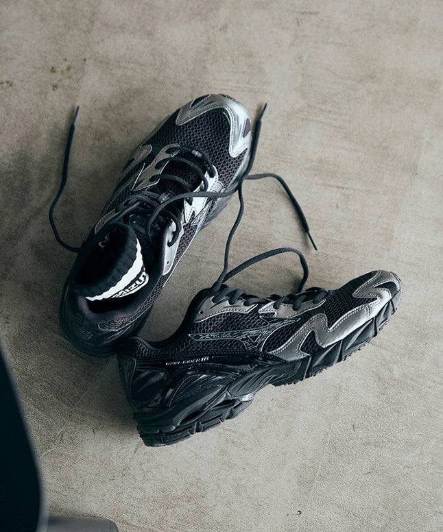 MIZUNO - WAVE RIDER 10 / BLACK【D1GA261601】