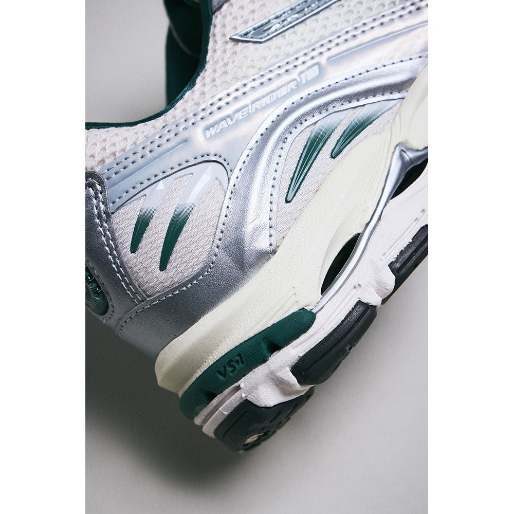 MIZUNO WAVE RIDER 10 OFF WHITE/GREEN/LIGHT BEIGE【D1GA2431-07】