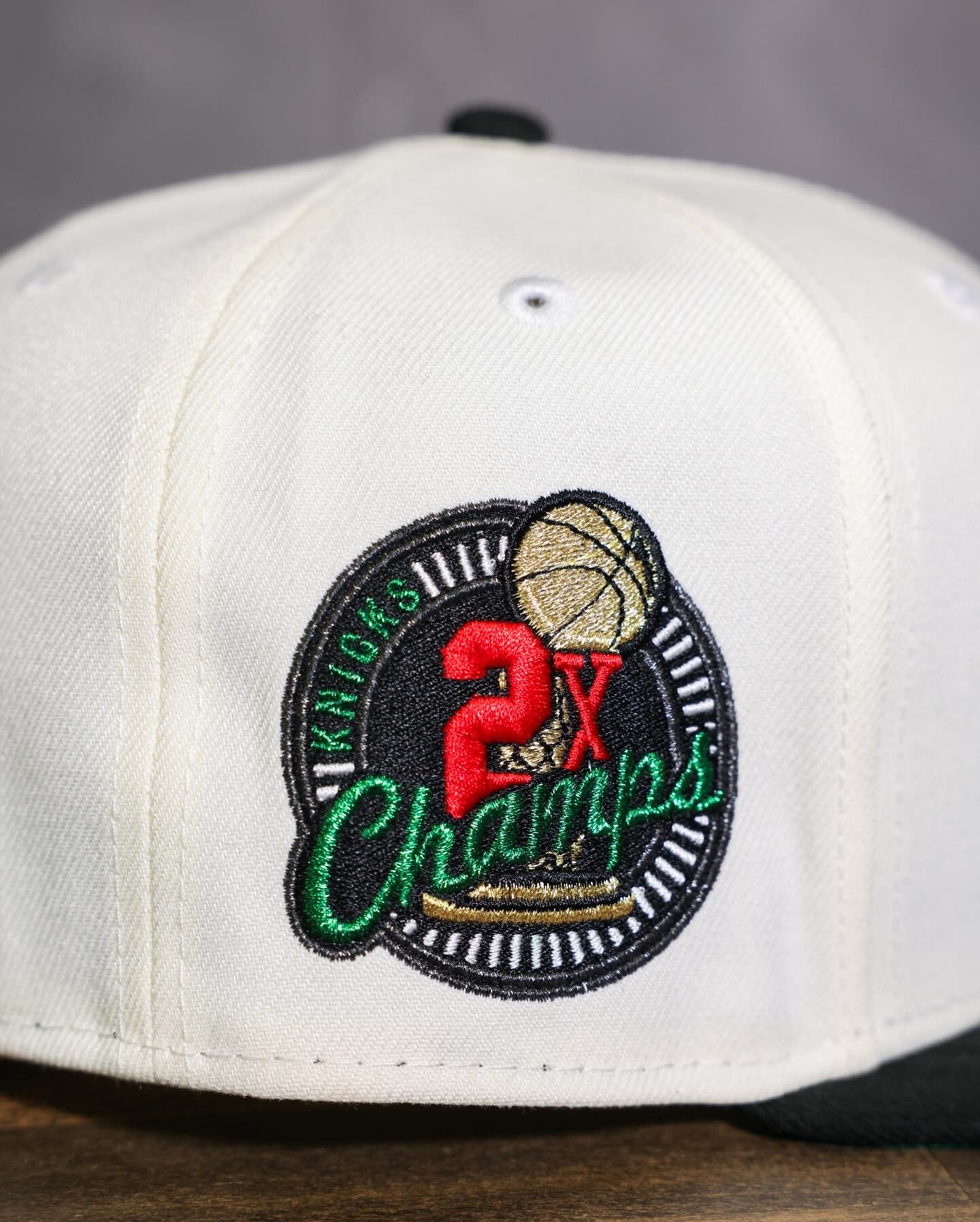 NEW ERA - New York Knicks 59Fifty 2x Champ Chrome White/Black