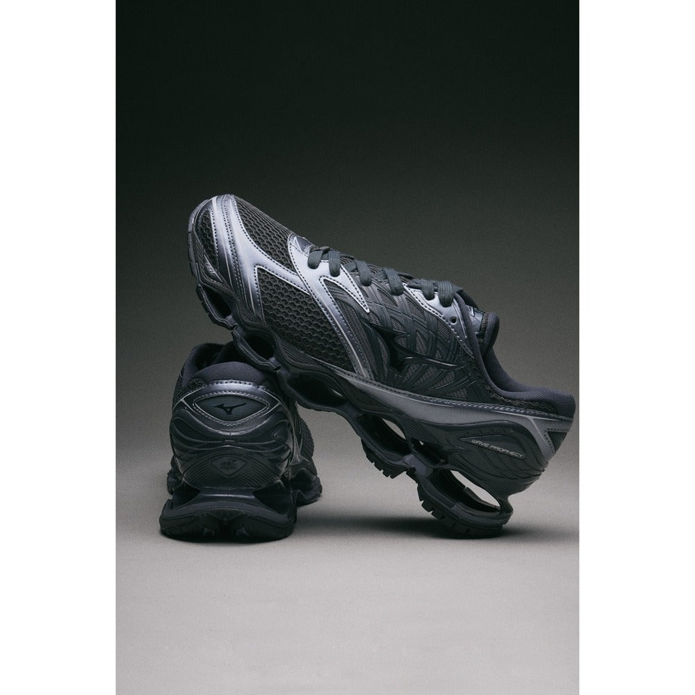 MIZUNO - WAVE PROPHECY LS BLACK/BLACK/METALIC GRAY【D1GA2511-03】