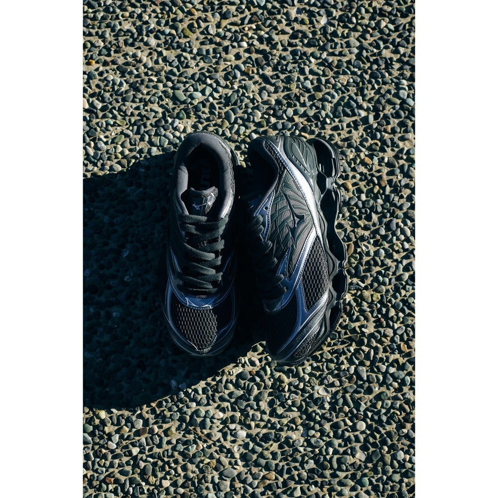 MIZUNO - WAVE PROPHECY LS BLACK/BLACK/METALIC GRAY【D1GA2511-03】