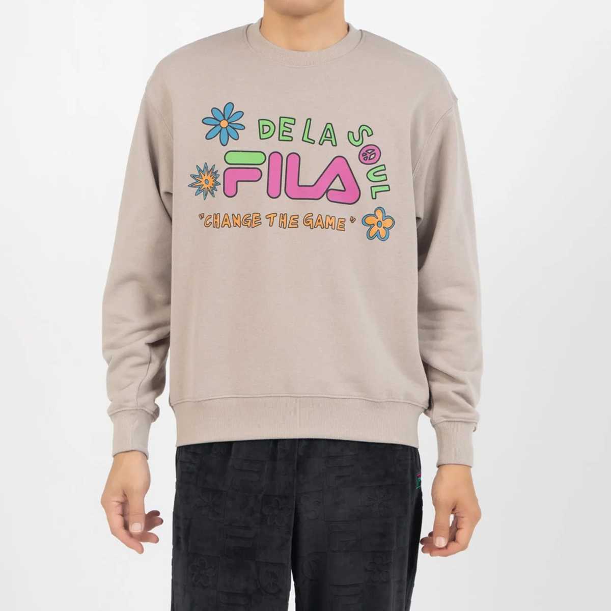 DE LA SOUL×FILA - SWEAT SHIRT BEIGE【SM6FBU704】