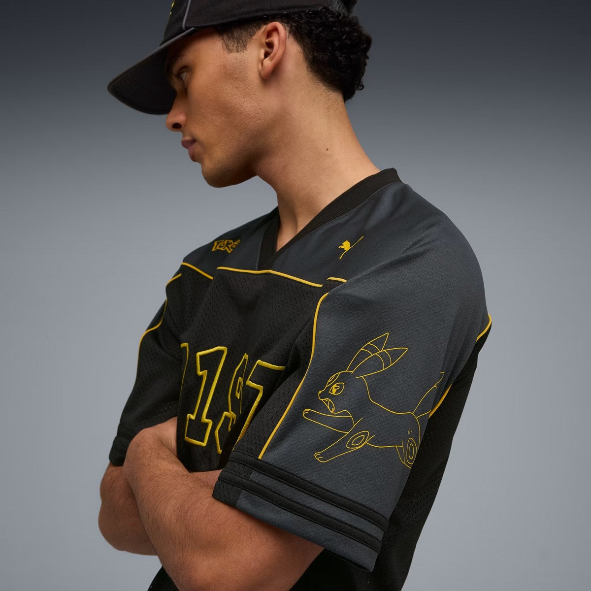 PUMA × POKEMON - OVERSIZED JERSE BLACK【634919-01 】