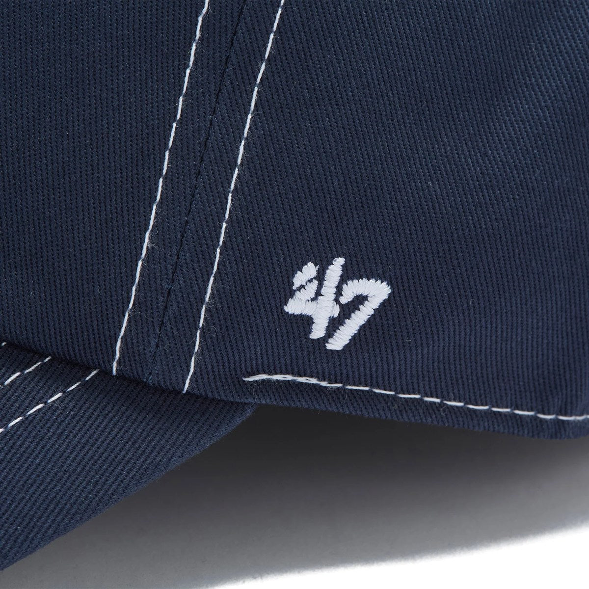 ’47 BRAND New York Yankees - CLEAN UP Contrast Stitch NAVY【14858223 47A B-CONCU17GWS-NY】