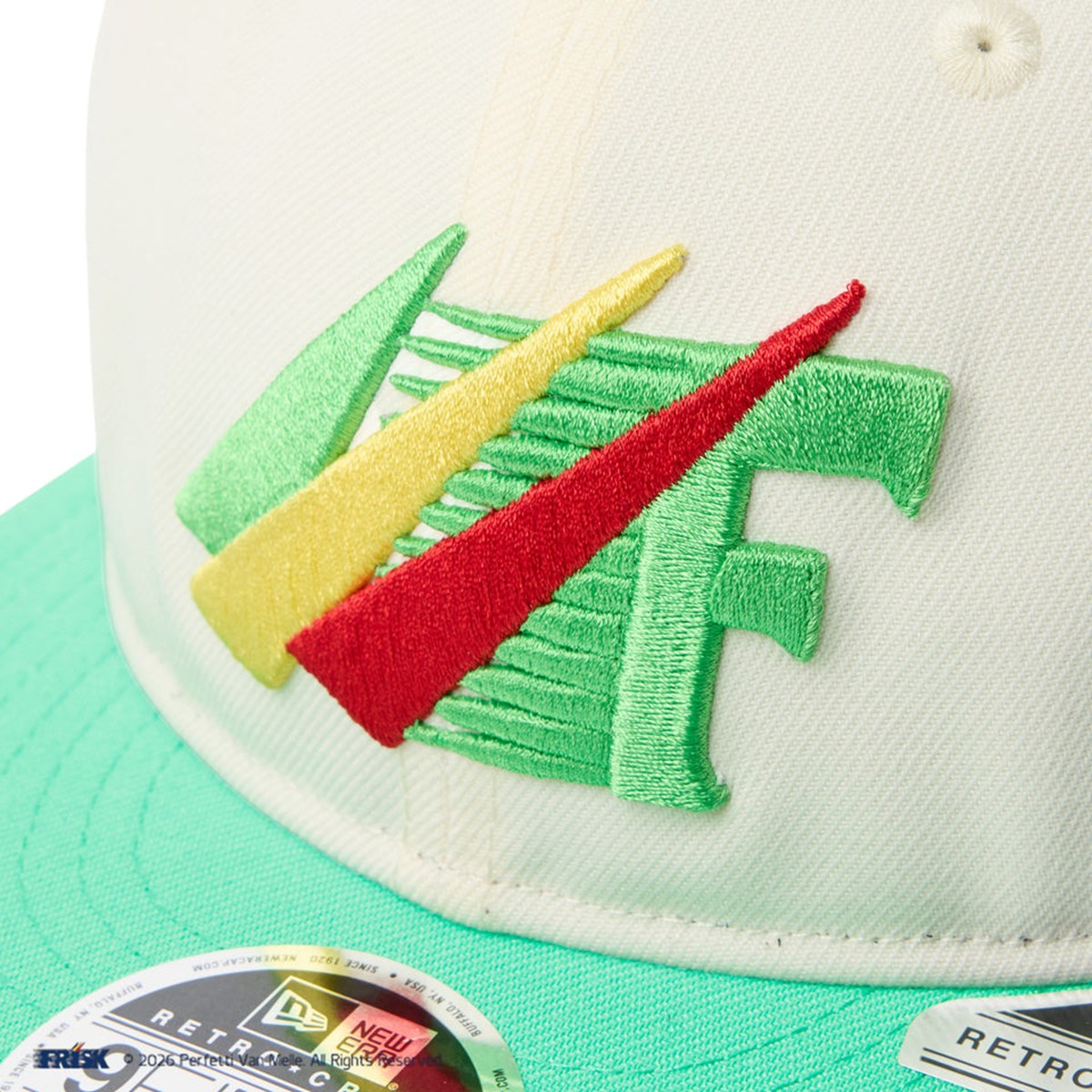 NEW ERA - RC 9FIFTY Flat Visor FRISK CHROME/ISLAND GREEN 【14863776】