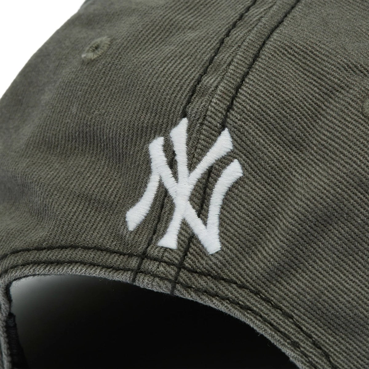’47 BRAND New York Yankees - CAPTAIN RL WELL-WORN CHARCOAL 【14920586 47A-CAPRL-B-CRGED17HTP-T4】