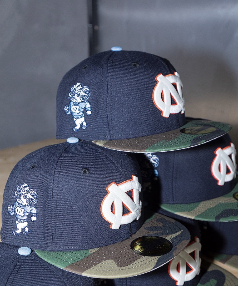 NEW ERA - North Carolina Tar Heels Rameses 59FIFTY Navy/Woodland Camo