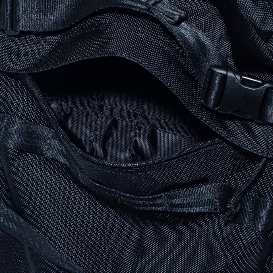 NEW ERA - CARRIER PACK 35L BLACK 【14521349】