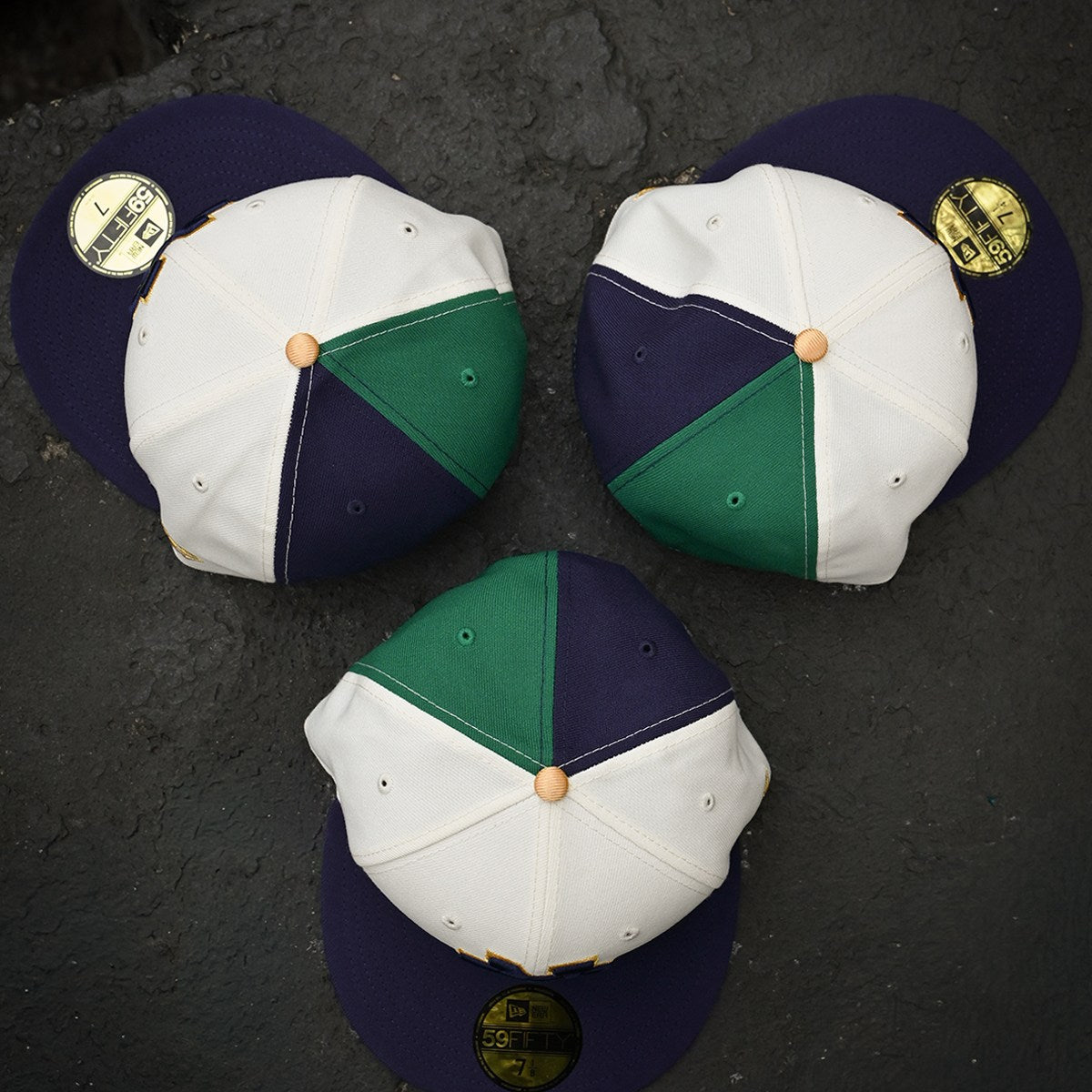 NEW ERA - Notre Dame Fighting Irish 59FIFTY Chrome White/Light Navy