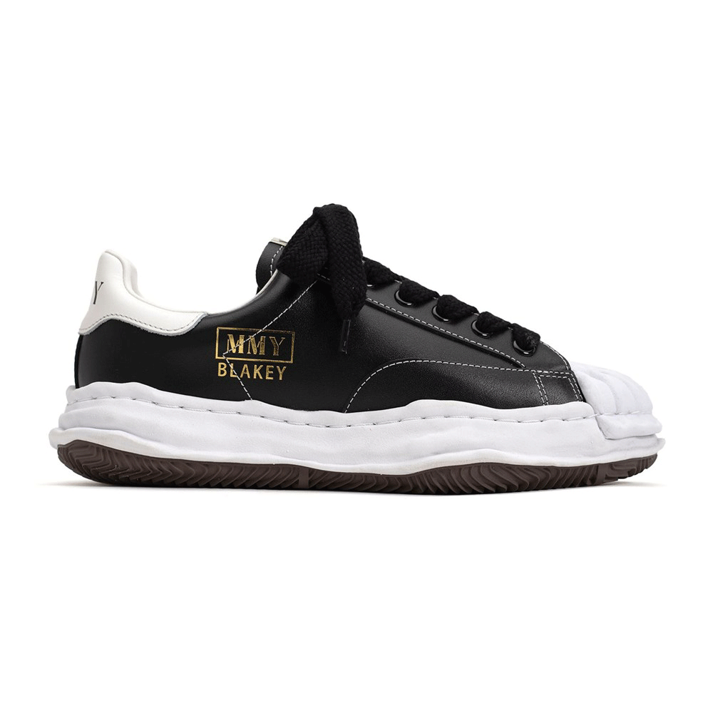 MIHARA YASUHIROより名作をオマージュしたスニーカーが新規カラーを MIHARA YASUHIROより名作をオマージュしたスニーカーが新規カラーを