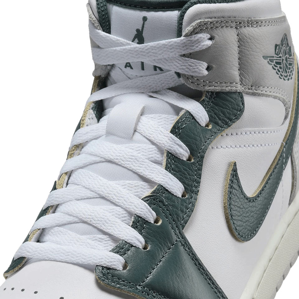 AIR JORDAN 1 MID SE エア ジョーダン 1 WHITE/GREEN-NEUTRAL GREY ホワイト/オキシダイズドグリーン × セイル-ニュートラルグレー【FQ7720-103】