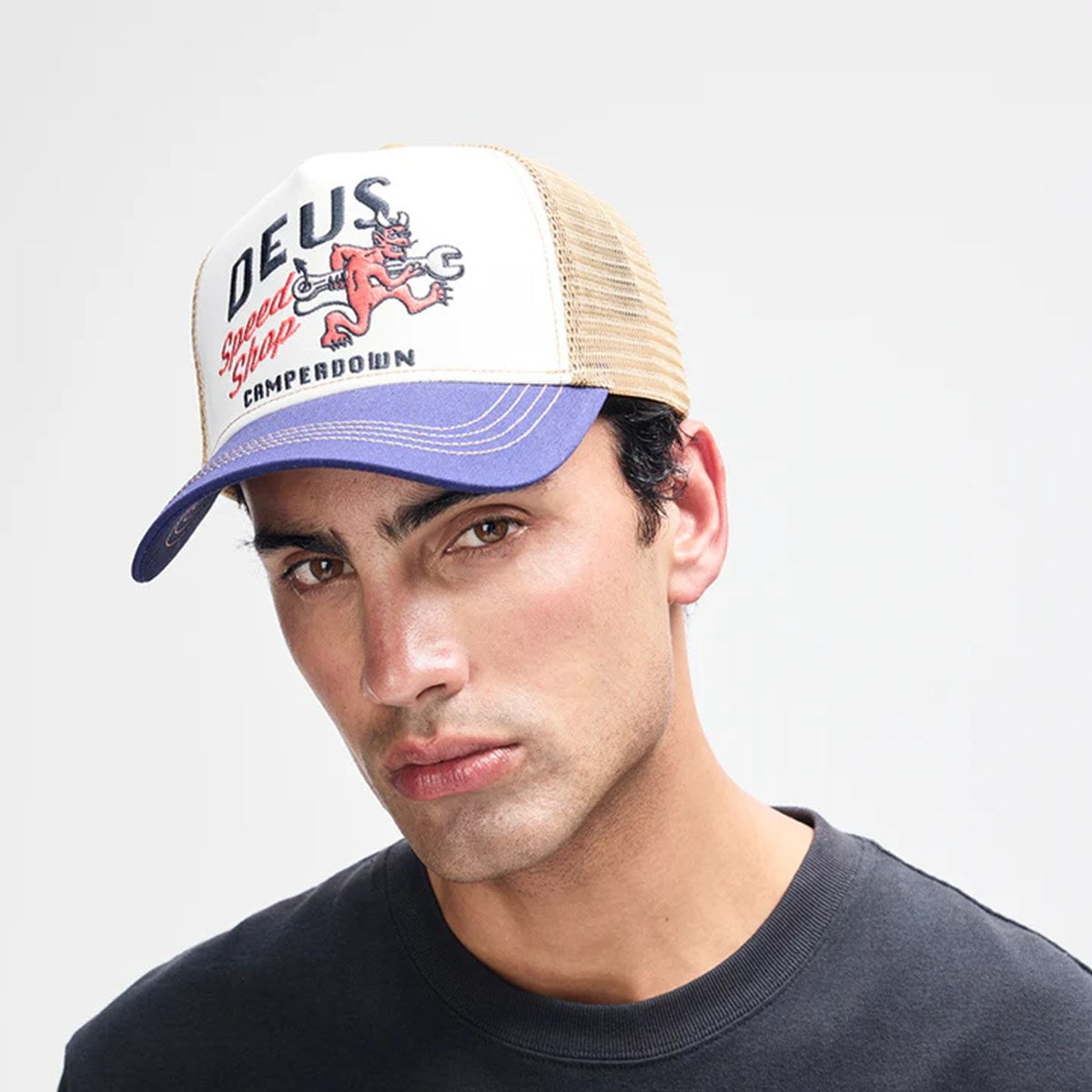 DEUS EX MACHINA - Dogleg Trucker Dirty White 【D261MHA336】