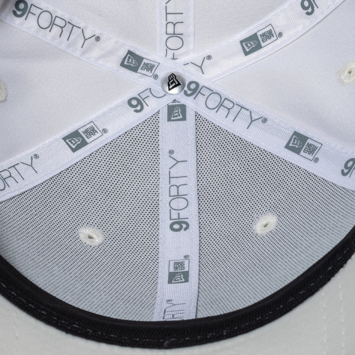 NEW ERA New York Yankees - 9FORTY White Day Rhinestone CHROME