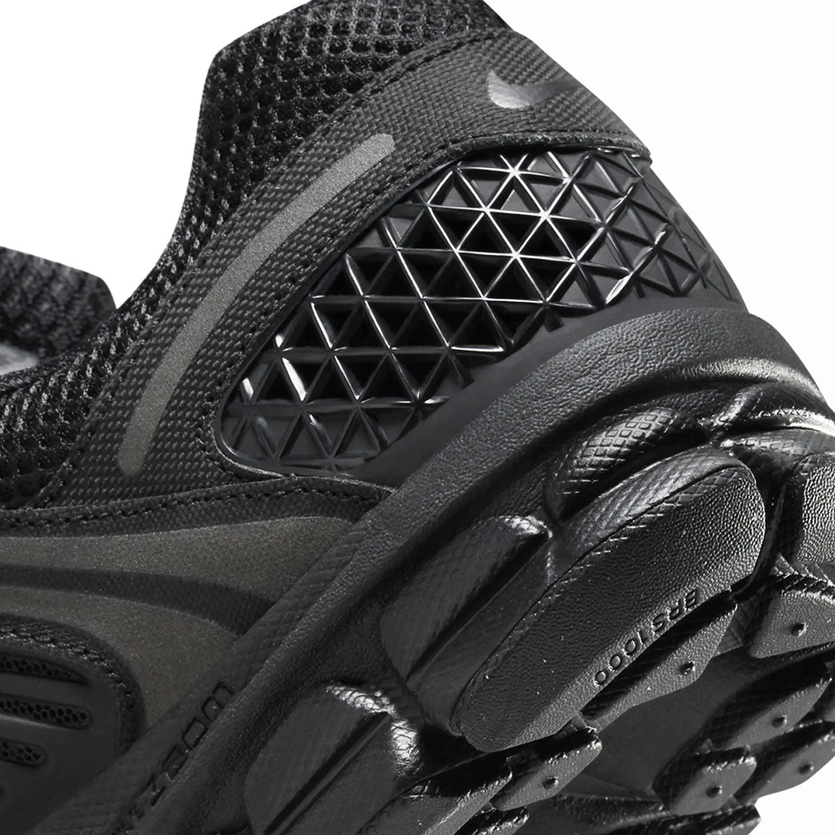 NIKE ZOOM VOMERO 5 BLACK ナイキ ズーム ヴォメロ 5 ブラック【BV1358-003】