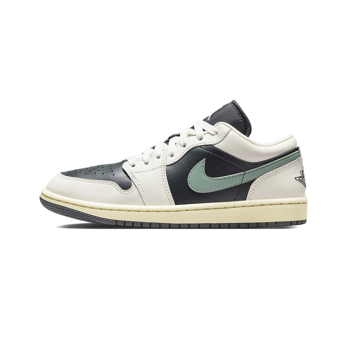 NIKE WMNS Nike Women's Air Jordan 1 Low Jade Smoke Air Jordan 1 Low 