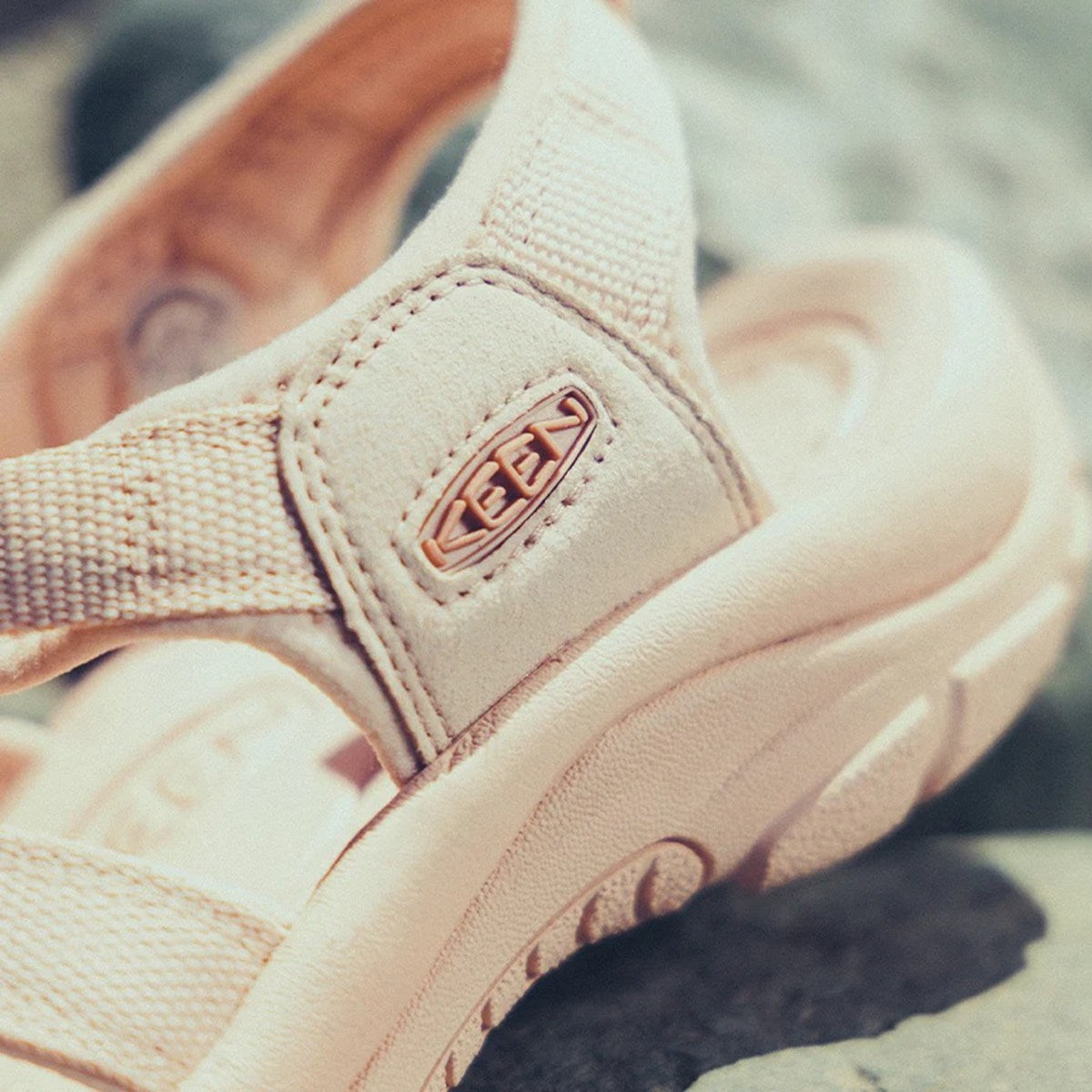 KEEN - WMNS NEWPORT H2 Monochrome/Cameo Rose 【1032114】