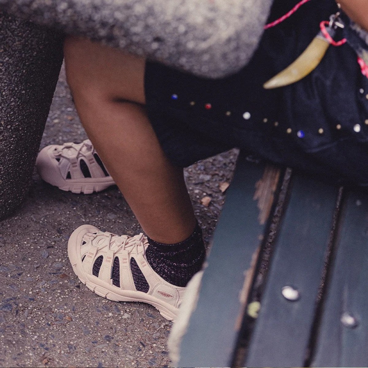 KEEN - WMNS NEWPORT H2 Monochrome/Cameo Rose 【1032114】