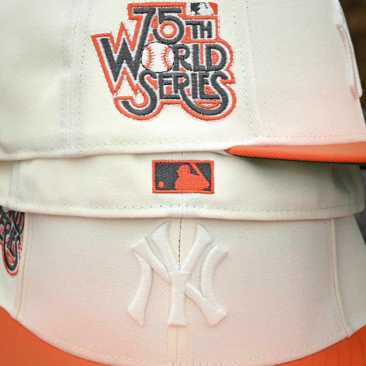NEW ERA - New York Yankees 59FIFTY 75th World Series Chrome White/Orange