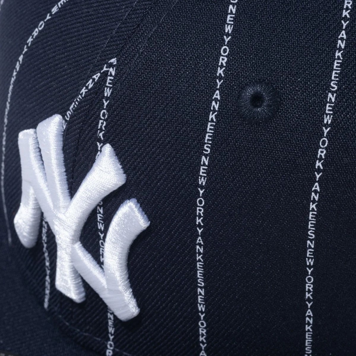 [KIDS] NEW ERA New York Yankees - YOUTH 9FIFTY TEXT STRIPE NVY 241 [14111882]